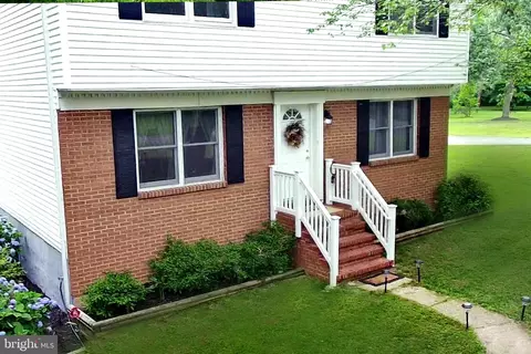 Exterior - 8385 Bodkin Ave, Pasadena, MD 21122 photo 9 of 14