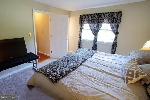 Bedroom - 8385 Bodkin Ave, Pasadena, MD 21122 photo 1 of 7