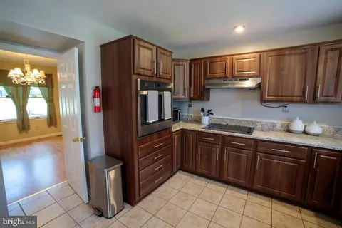Kitchen - 8385 Bodkin Ave, Pasadena, MD 21122 photo 2 of 3