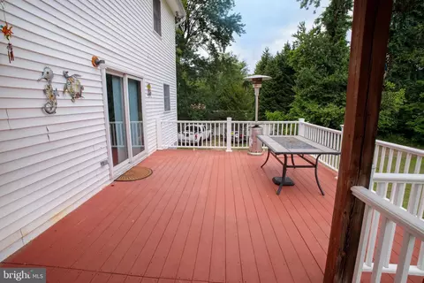 Exterior - 8385 Bodkin Ave, Pasadena, MD 21122 photo 5 of 14