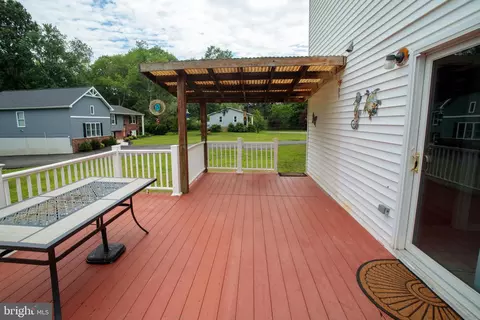 Exterior - 8385 Bodkin Ave, Pasadena, MD 21122 photo 6 of 14