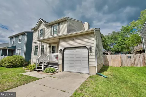 7853 Kings Bench Pl, Pasadena, MD 21122 photo 2
