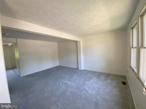 3607 Laurel View Ct, Laurel, MD 20724 photo 4