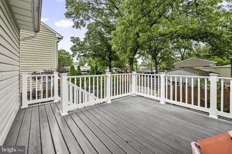 Exterior - 7814 Catherine Ave, Pasadena, MD 21122 photo 5 of 6