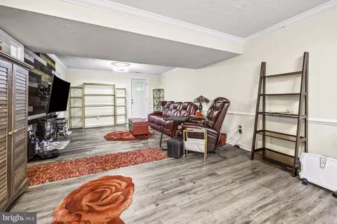 Living - 7814 Catherine Ave, Pasadena, MD 21122 photo 1 of 1
