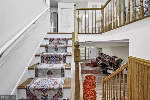 Entry Way - 7814 Catherine Ave, Pasadena, MD 21122 photo 3 of 4