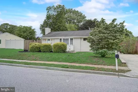 4 Penny Ln, Pasadena, MD 21122 photo 4