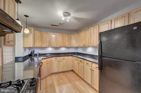 4 Penny Ln, Pasadena, MD 21122 photo 12
