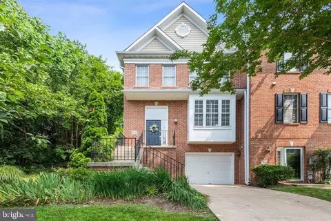 700 Rusack Ct, Arnold, MD 21012