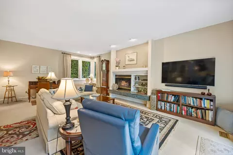 Living - 315 Epping Way, Annapolis, MD 21401 photo 2 of 2