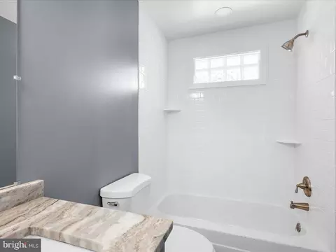 Bath - 1008 Mountain Top Dr, Annapolis, MD 21409 photo 3 of 3