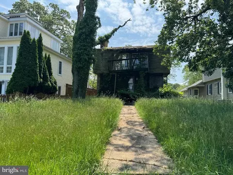 Exterior - 8124 Forest Glen Dr, Pasadena, MD 21122 photo 2 of 2