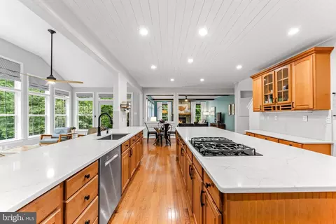 Kitchen - 619 Dillon Ct, Edgewater, MD 21037 photo 2 of 7
