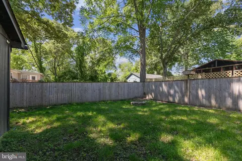 695 B St, Pasadena, MD 21122 photo 5