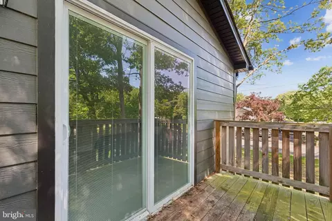 695 B St, Pasadena, MD 21122 photo 38