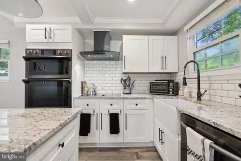695 B St, Pasadena, MD 21122 photo 11