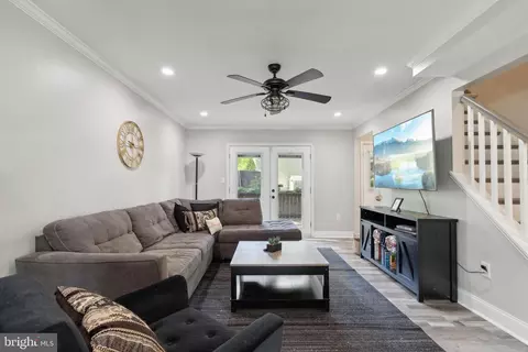 695 B St, Pasadena, MD 21122 photo 18