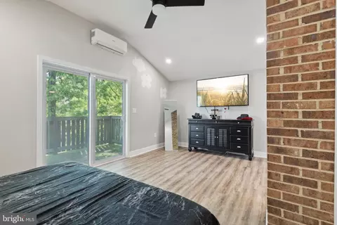 695 B St, Pasadena, MD 21122 photo 36