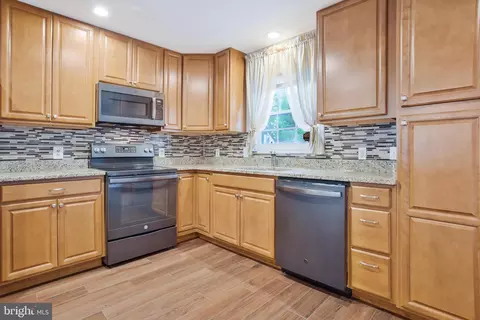 1703 Snug Harbor Rd, Shady Side, MD 20764 photo 10