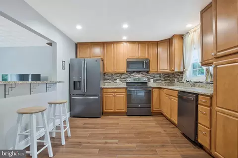 1703 Snug Harbor Rd, Shady Side, MD 20764 photo 9