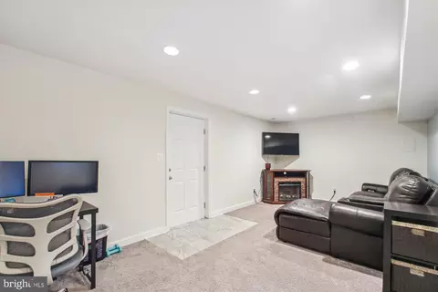 916 Boundary Ave, Pasadena, MD 21122 photo 27