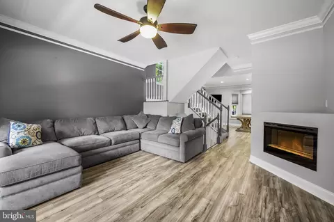 916 Forest Rd, Severn, MD 21144 photo 3