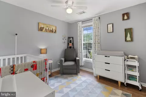 321 Queen Anne Rd, Pasadena, MD 21122 photo 19