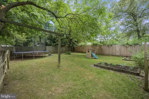 321 Queen Anne Rd, Pasadena, MD 21122 photo 26