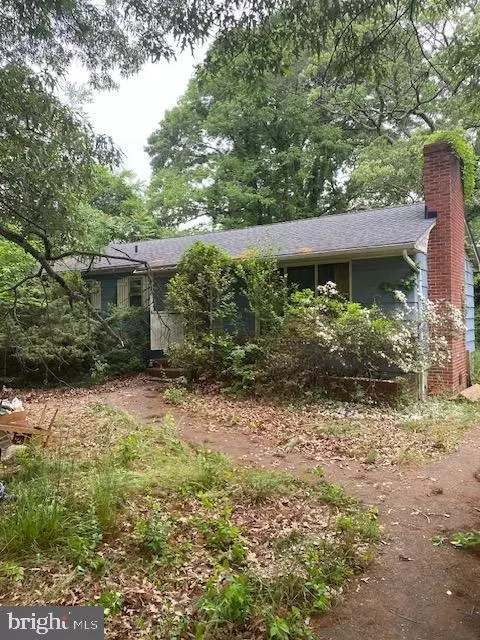 7920 Elizabeth Rd, Pasadena, MD 21122