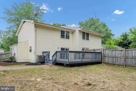 3484 Old Crown Dr, Pasadena, MD 21122 photo 7