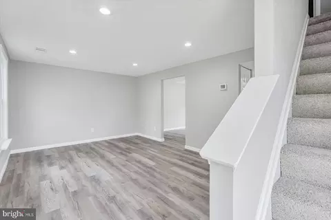 3484 Old Crown Dr, Pasadena, MD 21122 photo 13