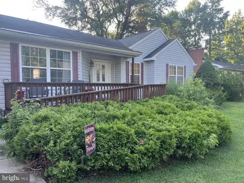 Exterior - 3368 Oak Dr, Edgewater, MD 21037 photo 1 of 2