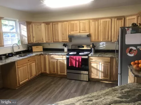 Kitchen - 3368 Oak Dr, Edgewater, MD 21037 photo 1 of 3