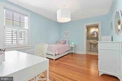 Bedroom - 35 Southgate Ave, Annapolis, MD 21401 photo 5 of 8