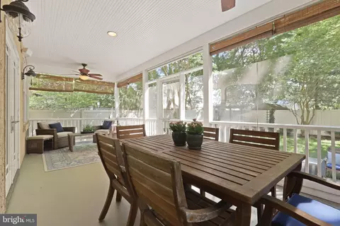 Exterior - 35 Southgate Ave, Annapolis, MD 21401 photo 7 of 13