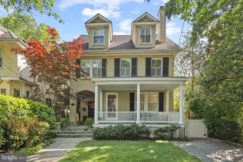 Exterior - 35 Southgate Ave, Annapolis, MD 21401 photo 1 of 13