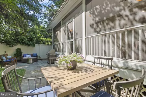 Exterior - 35 Southgate Ave, Annapolis, MD 21401 photo 10 of 13