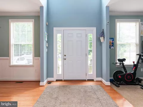 8492 Bussenius Rd, Pasadena, MD 21122 photo 4