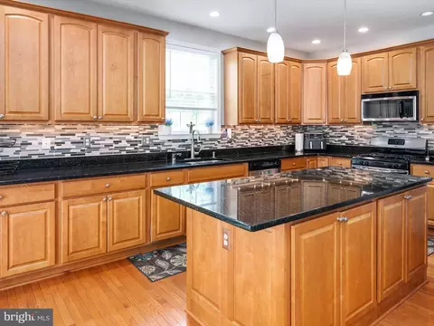 8492 Bussenius Rd, Pasadena, MD 21122 photo 11