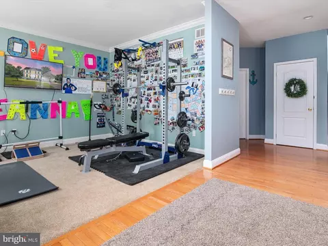 8492 Bussenius Rd, Pasadena, MD 21122 photo 7