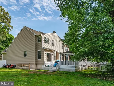 8492 Bussenius Rd, Pasadena, MD 21122 photo 41