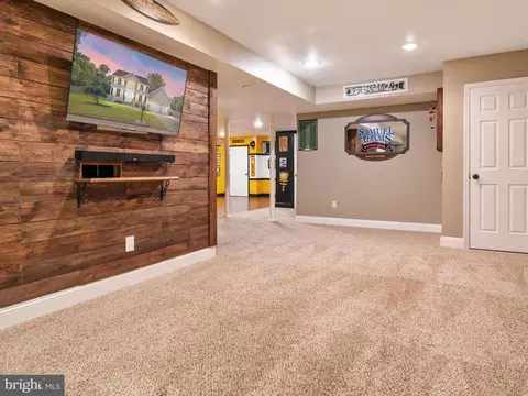 8492 Bussenius Rd, Pasadena, MD 21122 photo 34