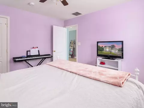 8492 Bussenius Rd, Pasadena, MD 21122 photo 25