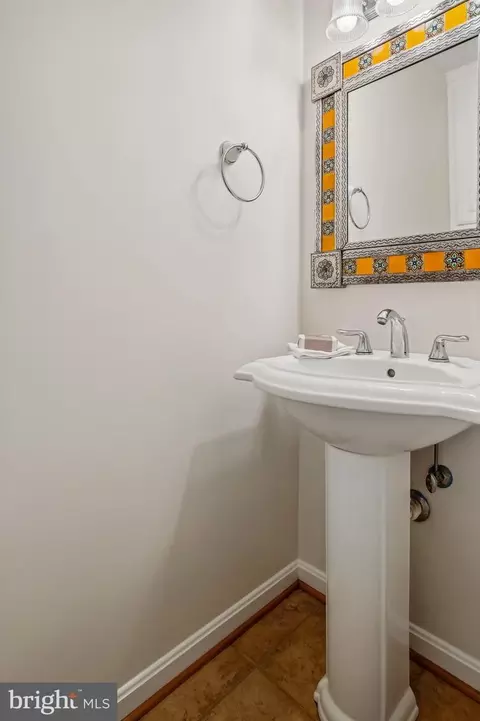 Bath - 2590 Timber Cv #93, Annapolis, MD 21401 photo 1 of 3