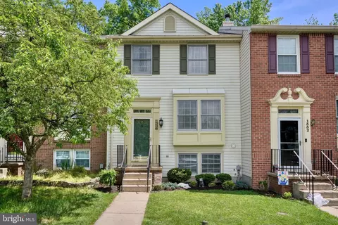 1334 Hollow Glen Ct, Chestnut Hill Cove, MD 21226