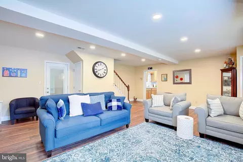 23 Leeds Rd, Hanover, MD 21076 photo 2