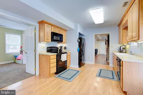 23 Leeds Rd, Hanover, MD 21076 photo 10