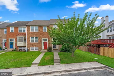 1351 Stoneleigh Ct, Stoney Beach, MD 21226