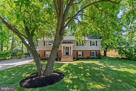 3505 Loch Haven Dr, Edgewater, MD 21037
