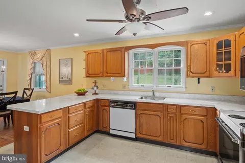 Kitchen - 238 Marganza South S, Laurel, MD 20724 photo 2 of 2